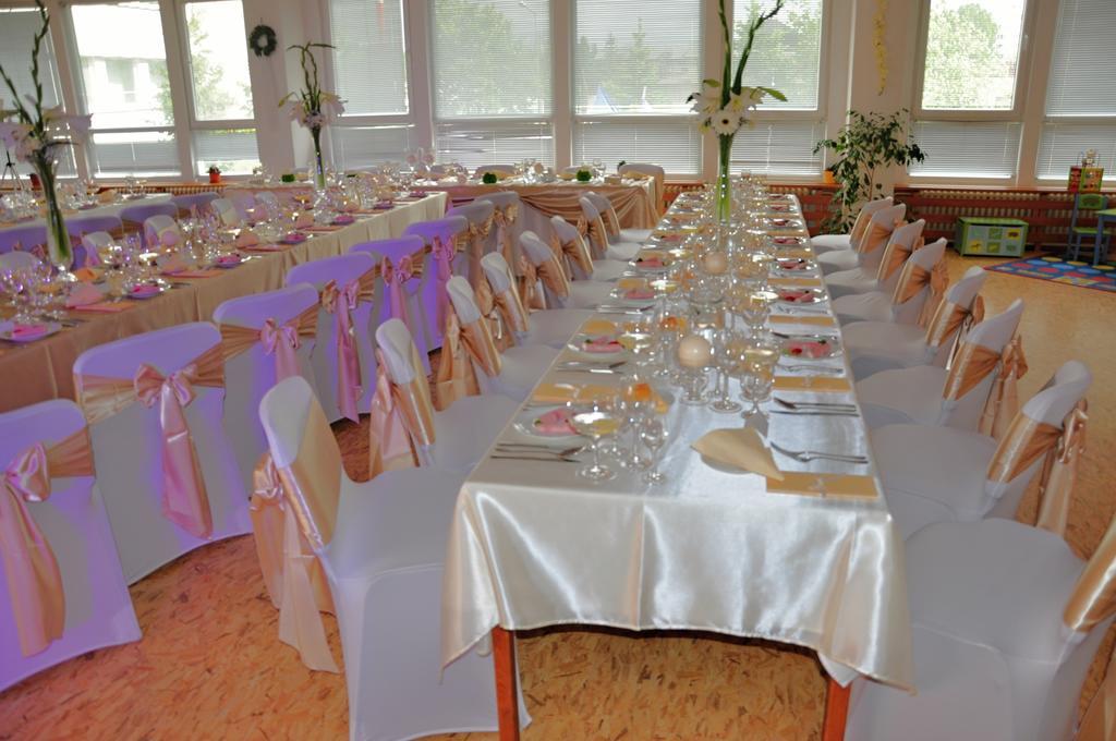 Tatra Hotel โปปรัด ภายนอก รูปภาพ