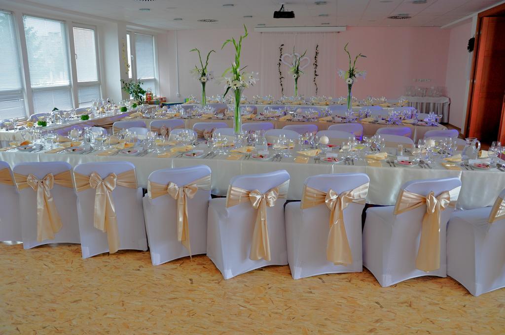Tatra Hotel โปปรัด ภายนอก รูปภาพ