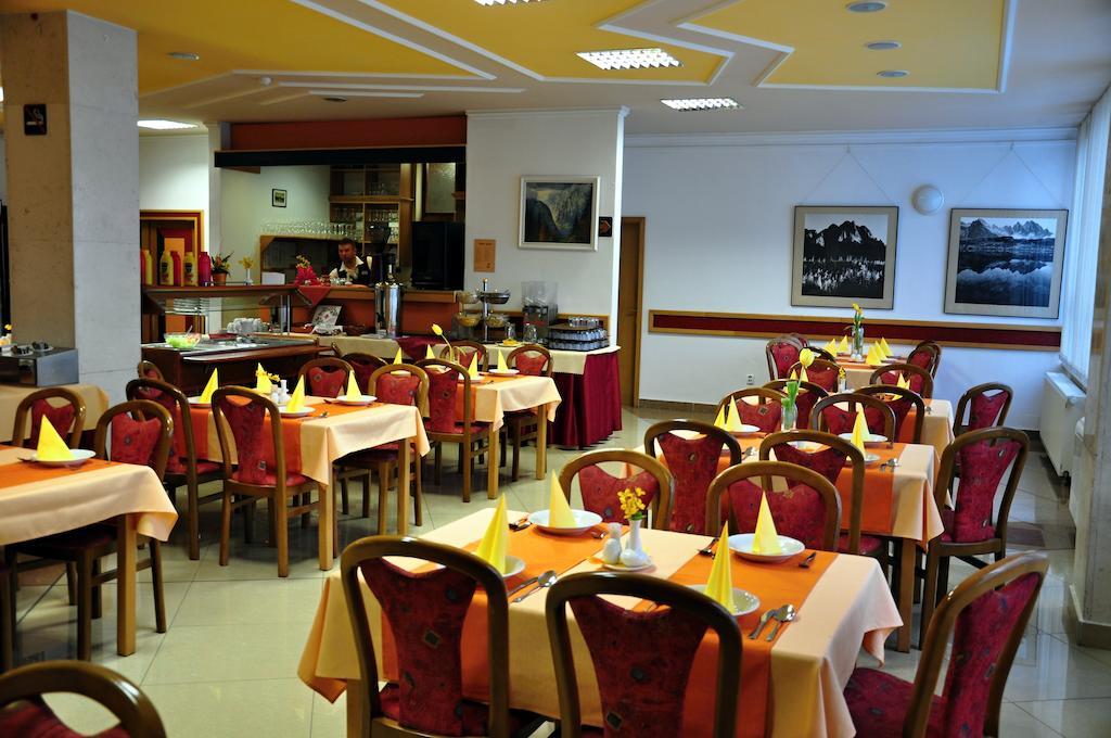 Tatra Hotel โปปรัด ภายนอก รูปภาพ